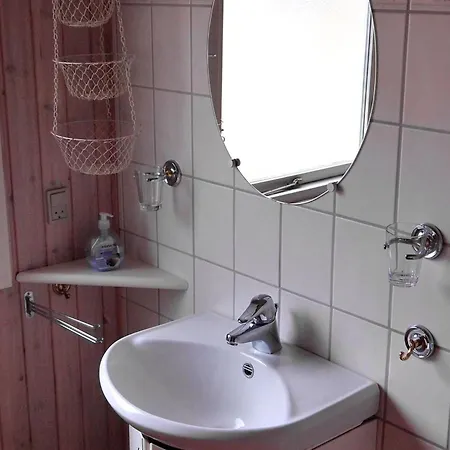 Ferienhaus Cresta - 200m From The Sea By Interhome